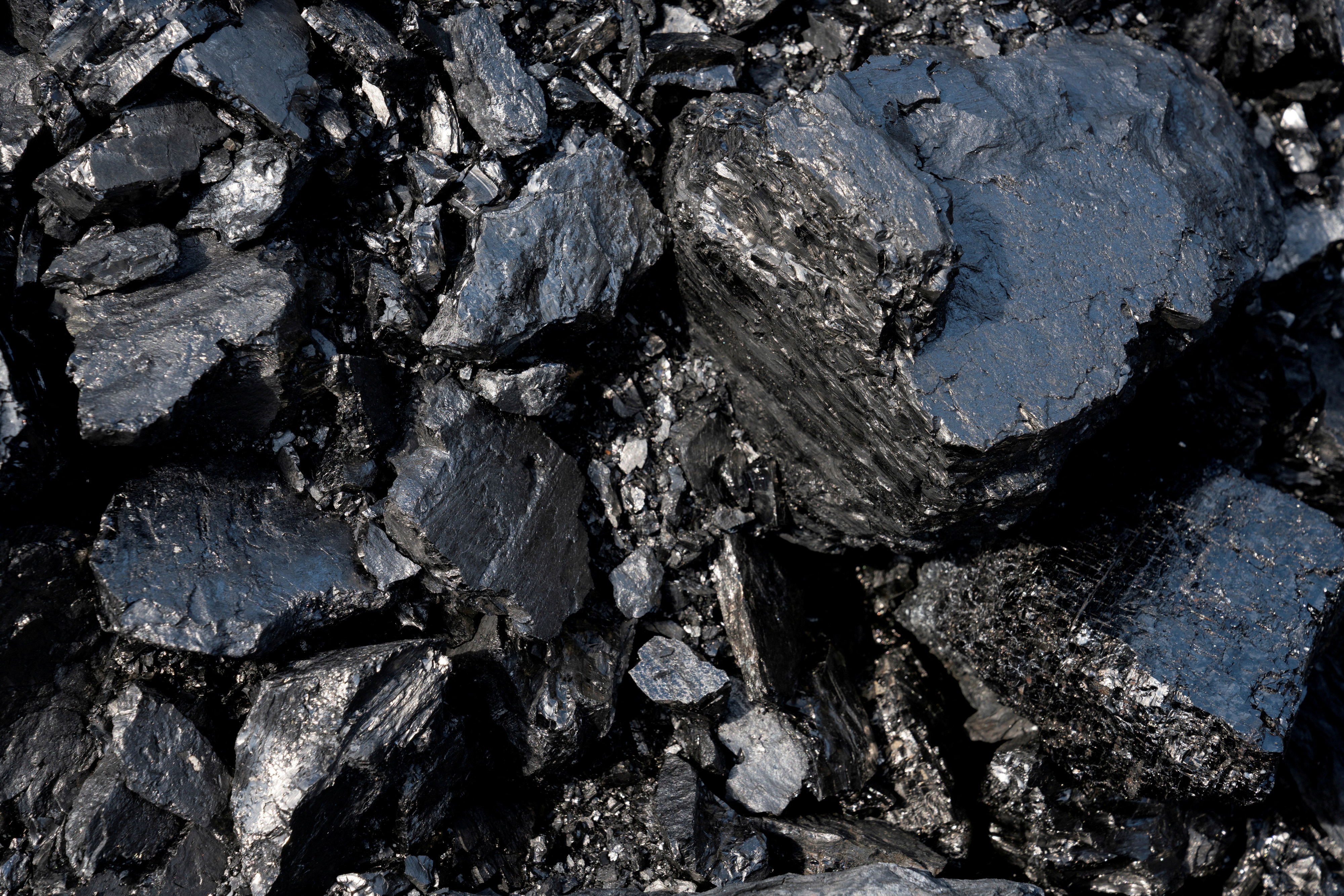 زغال سنگ چیست